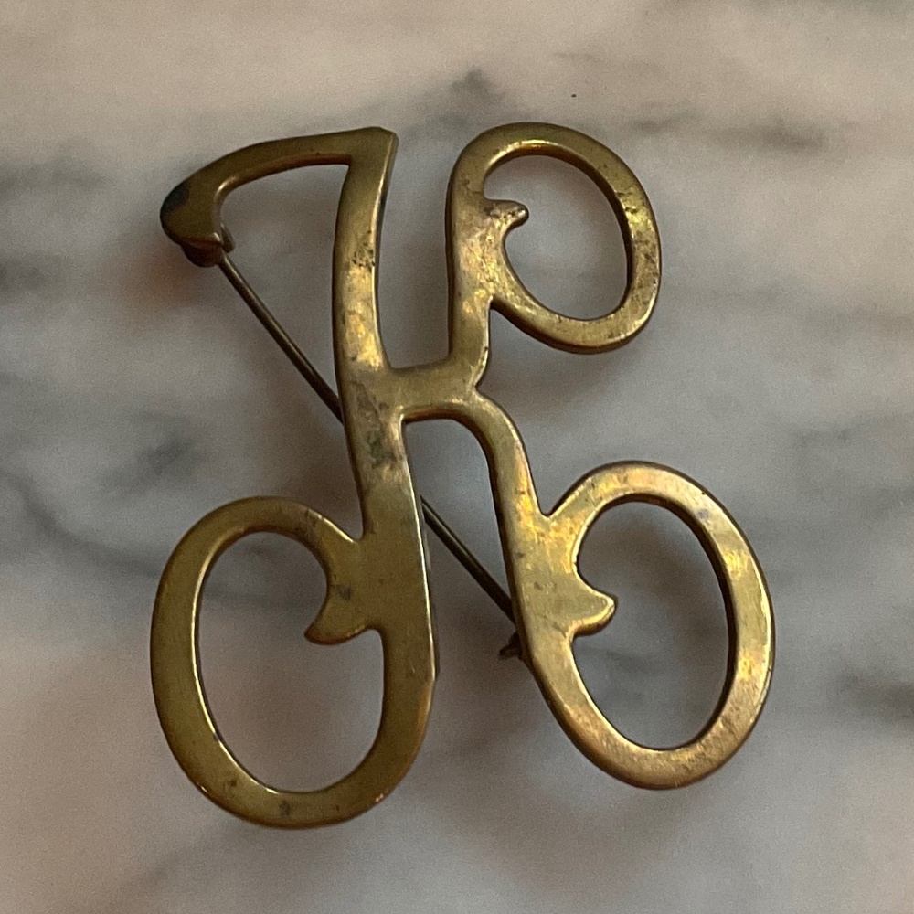 Vintage brass initial “K” brooch, 2” tall, 1.5” wide